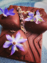 Load image into Gallery viewer, Made by Laure - Raw Vegan Chocolate
